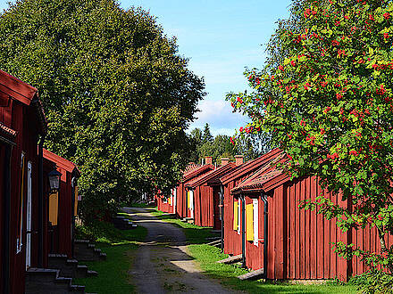Rote Holzhäuser in Krichstadt in Schweden