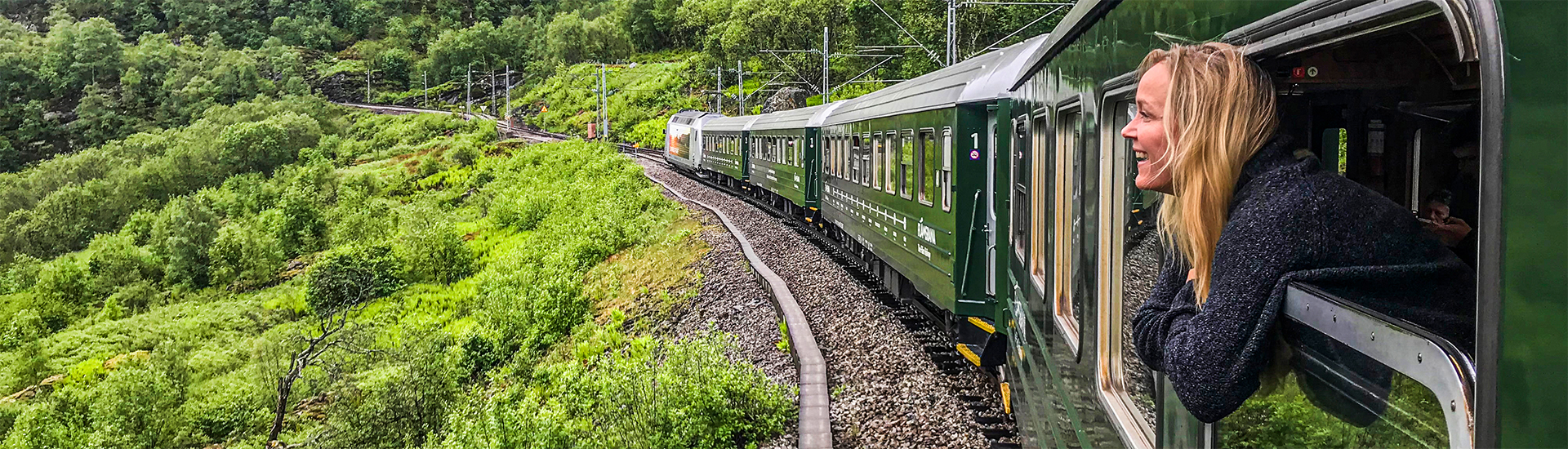 Fahrt mit dem Zug in Norwegen