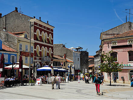 Blick in die Altstadt von Porec in Kroatien