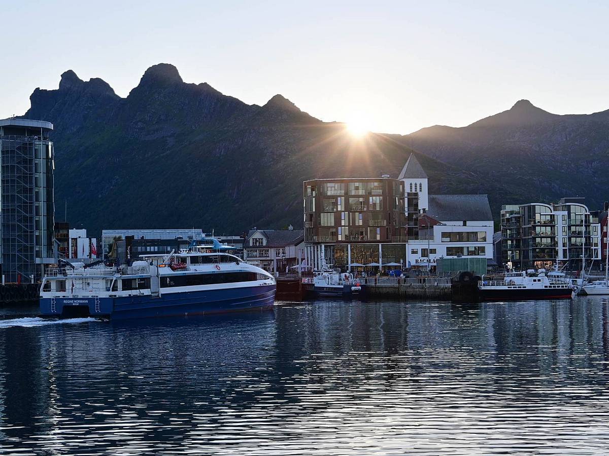 Svolvær am Abend auf den Lofoten