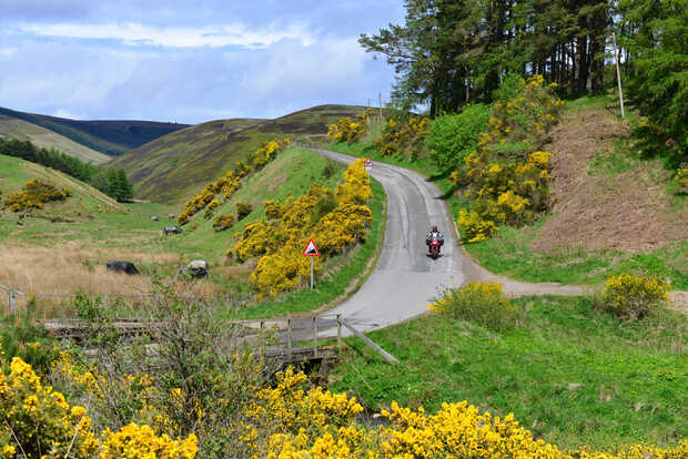 Mit dem Motorrad durch Schottland  im Frühjahr